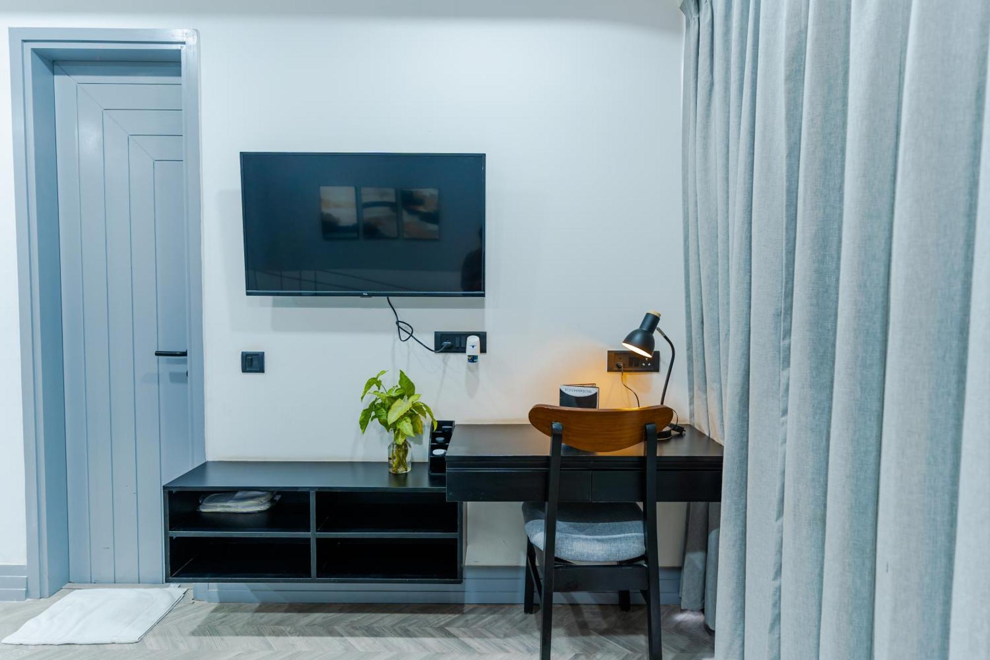 Bedchambers Luxury Apartment Near Golf Course Road Gurgaon Exterior foto