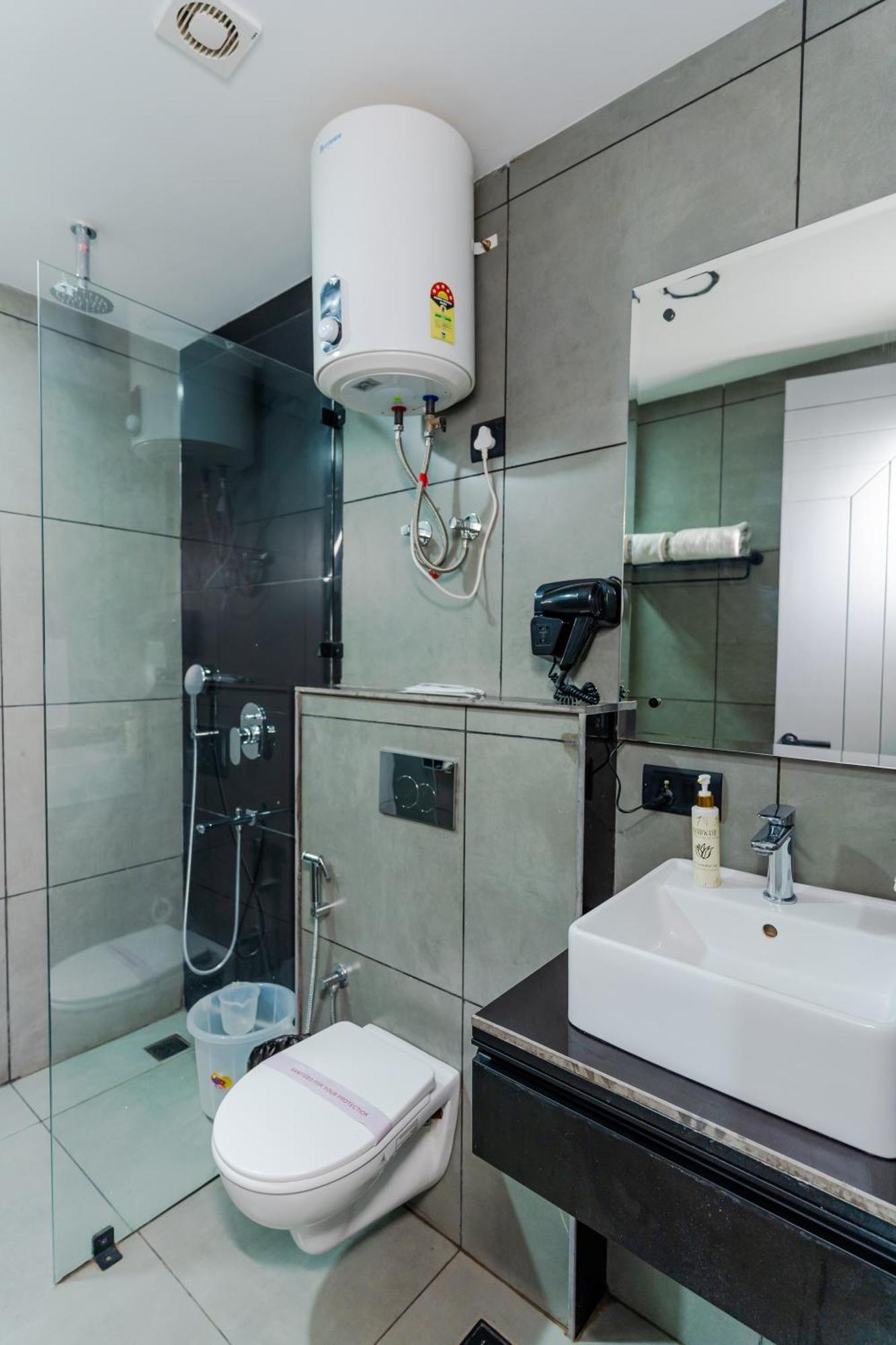 Bedchambers Luxury Apartment Near Golf Course Road Gurgaon Exterior foto