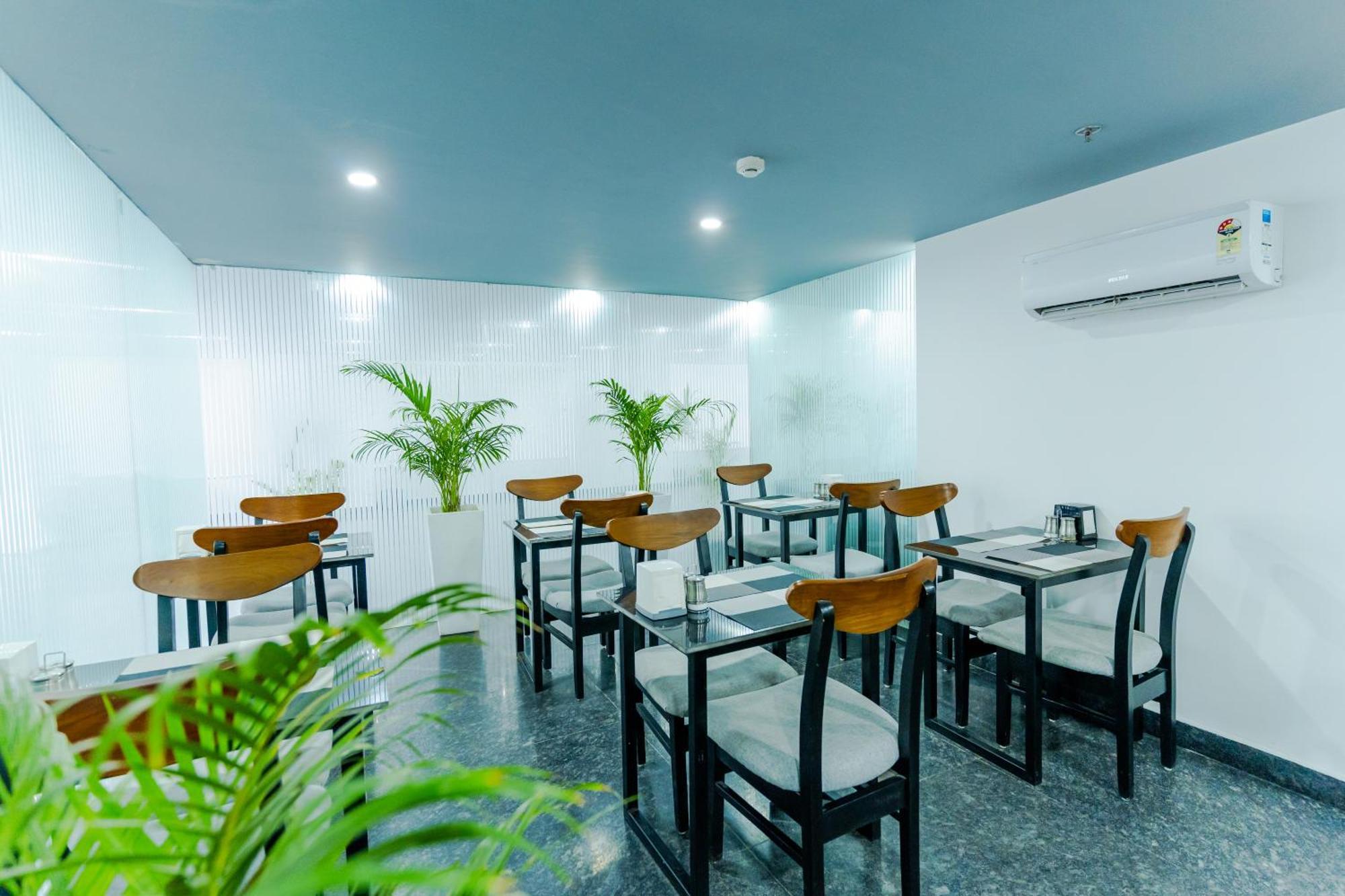 Bedchambers Luxury Apartment Near Golf Course Road Gurgaon Exterior foto